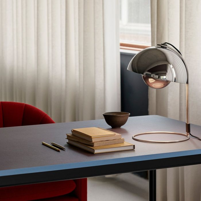 &Tradition Flowerpot Table Lamp VP4