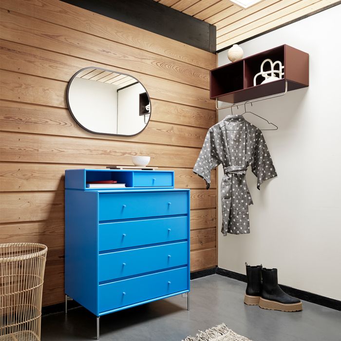 Montana Coat - Storage Unit with Clothes Rack
