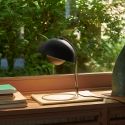 &Tradition Flowerpot Table Lamp VP4