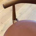 Carl Hansen CH20 Elbow Chair – Oiled Oak, Thor 307 (Cognac) Leather
