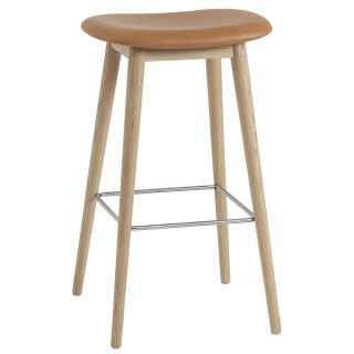 Muuto Fiber Bar Stool Upholstered with Wood Base, Cognac Silk Leather and Oak Base