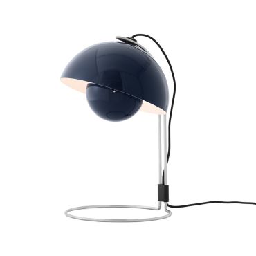 &Tradition Flowerpot Table Lamp VP4