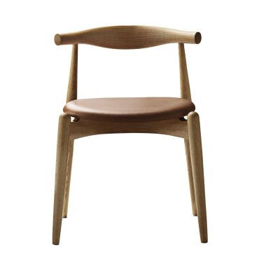 Carl Hansen CH20 Elbow Chair Oiled oak Front View