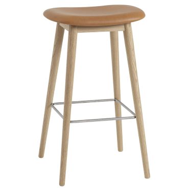 Muuto Fiber Bar Stool Upholstered with Wood Base, Cognac Silk Leather and Oak Base