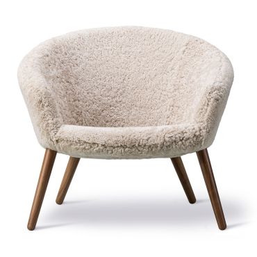 Fredericia Ditzel Lounge Chair, Sheepskin front