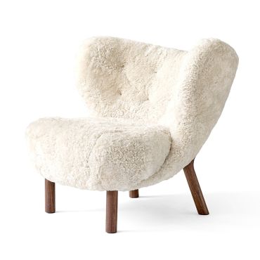 &Tradition Little Petra Lounge Chair Sheepskin 17mm Moonlight walnut 