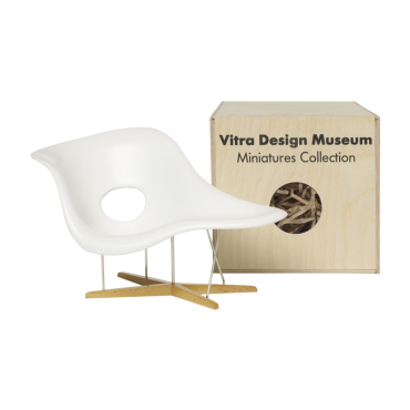 VITRA 1948 Eames La Chaise Scale Model