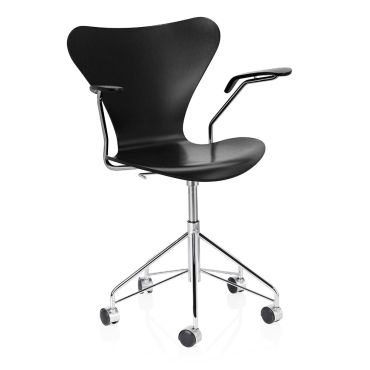 Fritz Hansen Series 7 Swivel Armchair