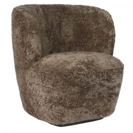Gubi stay lounge chair clearance small wood base