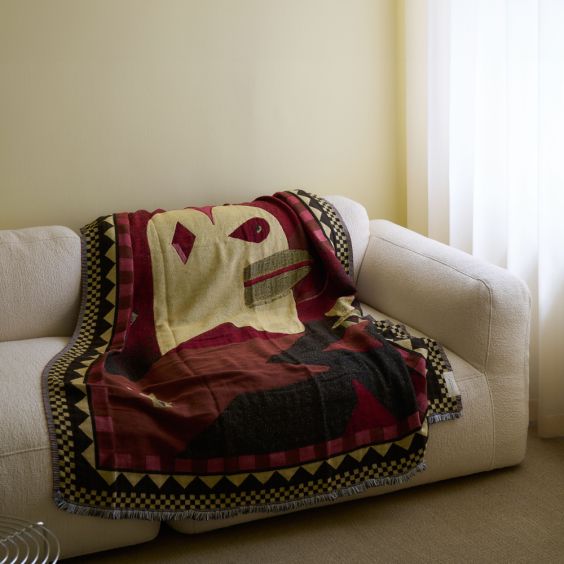 &Tradition Momento Throw