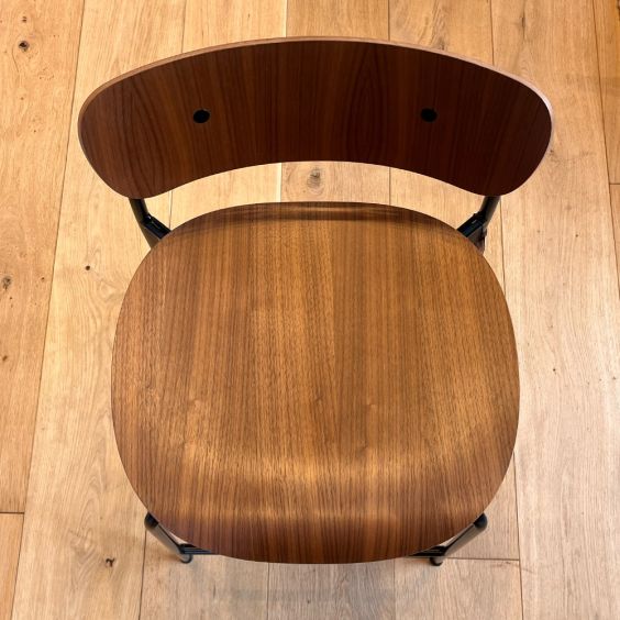 &Tradition Pavilion Counter Chair AV7 - Lacquered Walnut