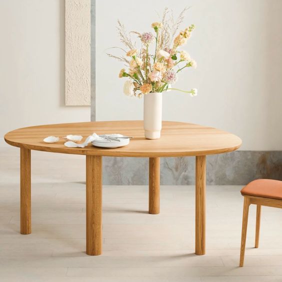 Bolia Latch Dining Table