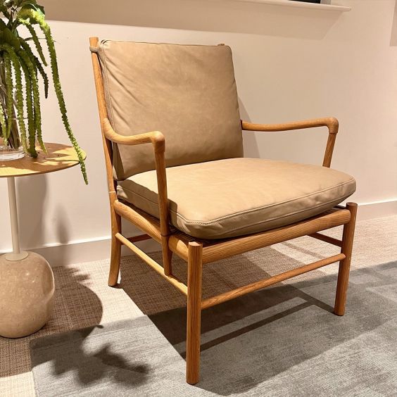 Carl Hansen OW149 Colonial Chair - Oiled Oak & Terra Leather Marble