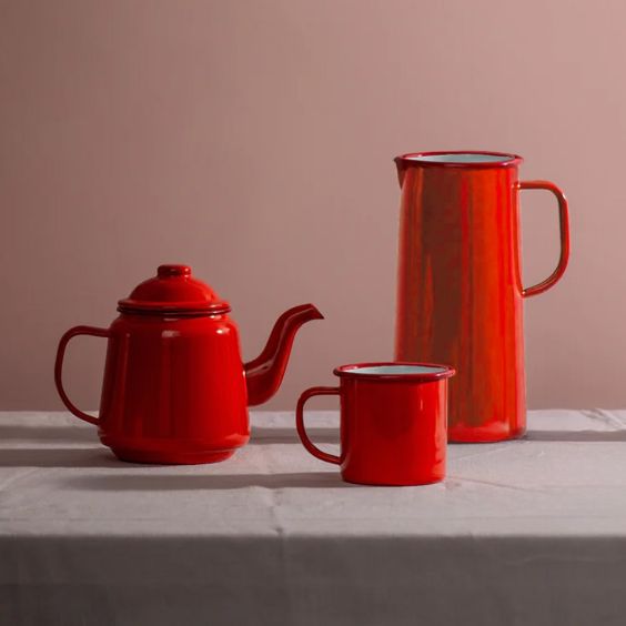 Falcon Enamelware 3 Pint Jug - Pillarbox Red