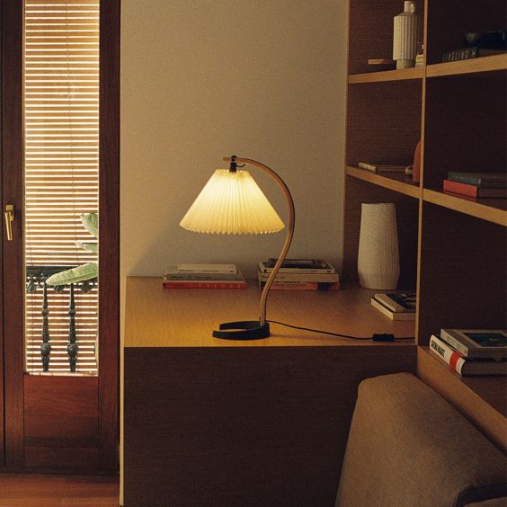 Gubi Timberline Table Lamp