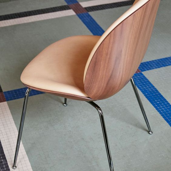 Gubi Beetle Chair - Front Upholstery - Metal Leg Base - Veneer Shell 