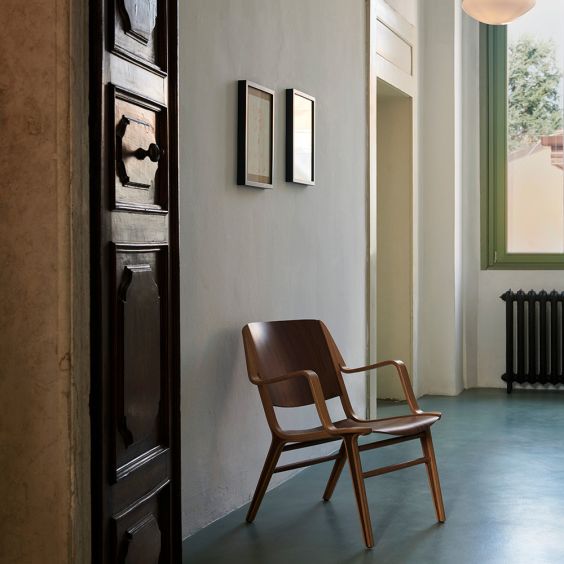 &Tradition HM11 AX Lounge Chair