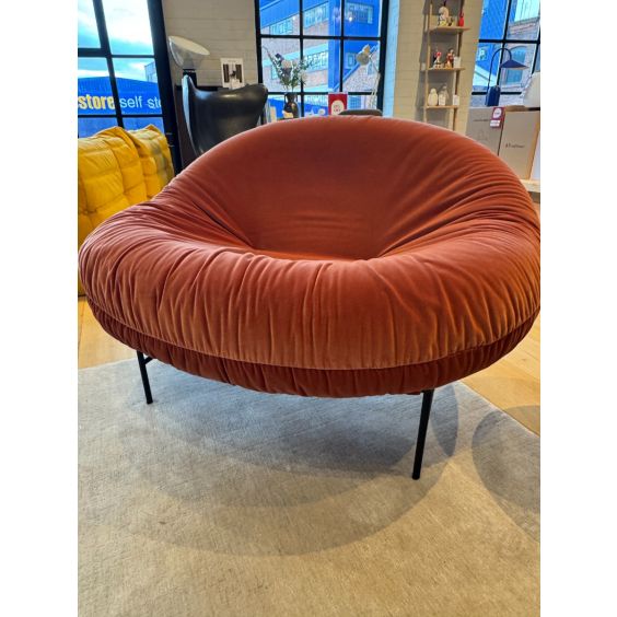 Knoll Bun Lounge Chair, Iseo Orange 14 Ex Display