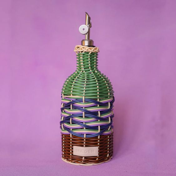 MAEGEN Woven Oil Pourer - Brown & Green
