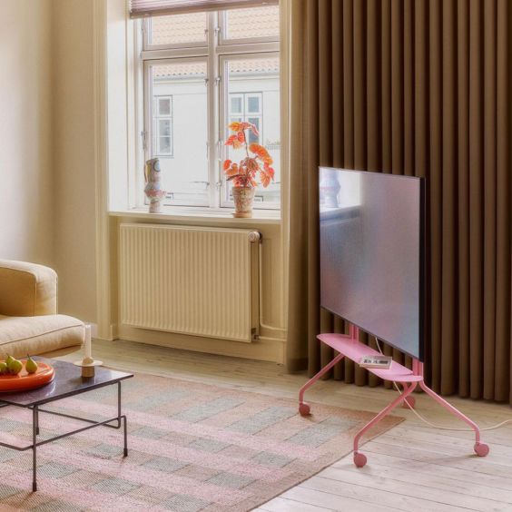 Pedestal Moon Rollin' TV Stand