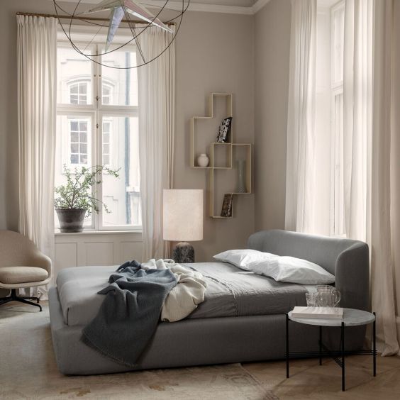 Gubi Gravity XL Floor Lamp, High