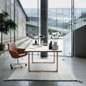 Fritz Hansen Little Giraffe Chair - Castor Base