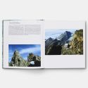 Living in Nature: Contemporary Houses in the Natural World inside