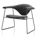 Gubi Masculo Lounge Chair - Sled Base