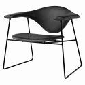 Gubi Masculo Lounge Chair - Sled Base