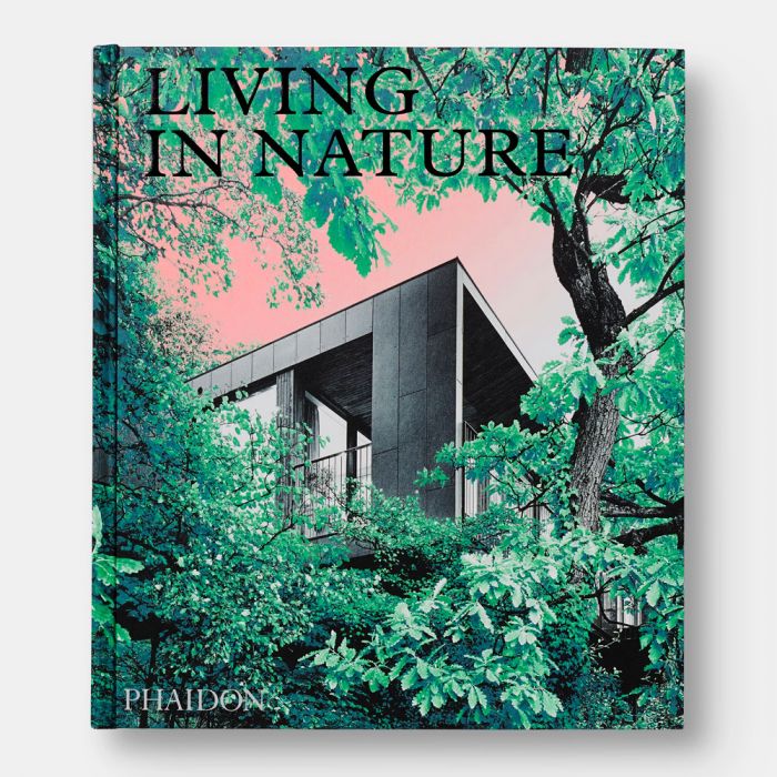 Living in Nature: Contemporary Houses in the Natural World inside