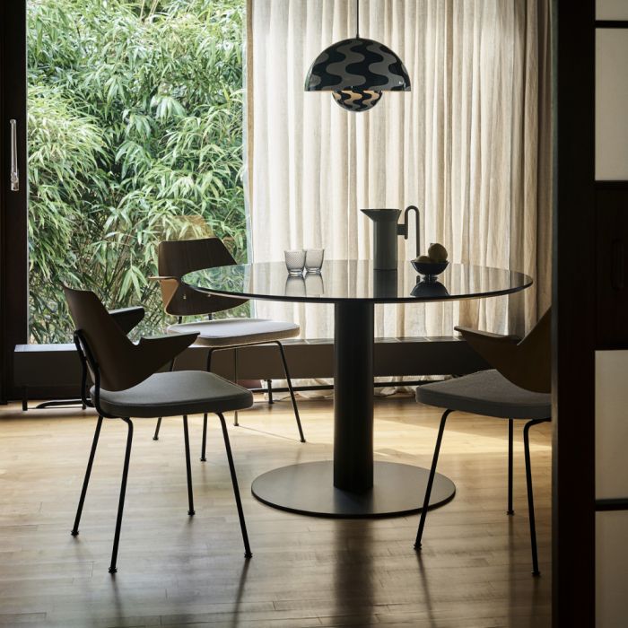 &Tradition RD7 RFH Armchair