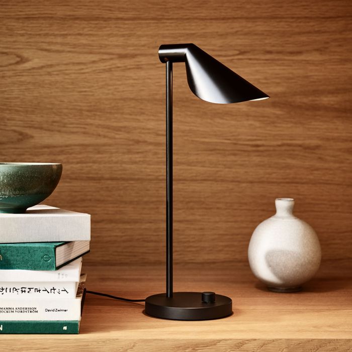 Fritz Hansen MS Series MS022 Table Lamp