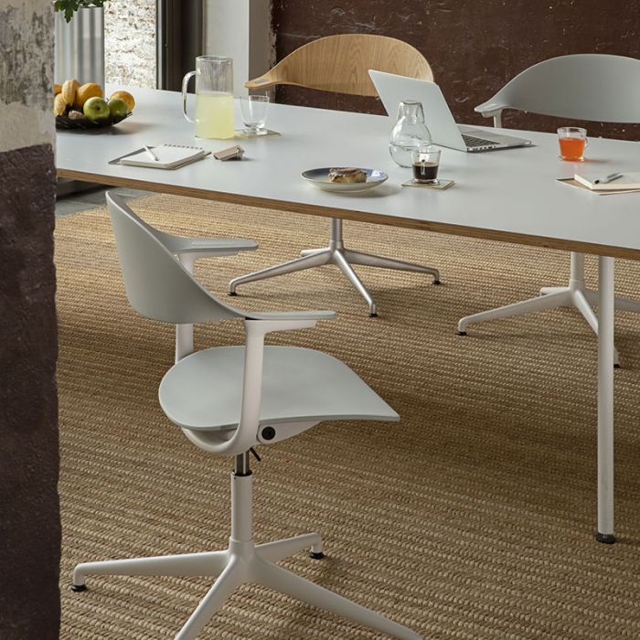 Vitra Mynt Plastic Chair RE - Four Star Base