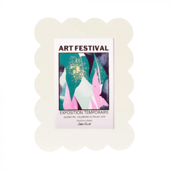 Petal Photo Frame 15x20cm - White
