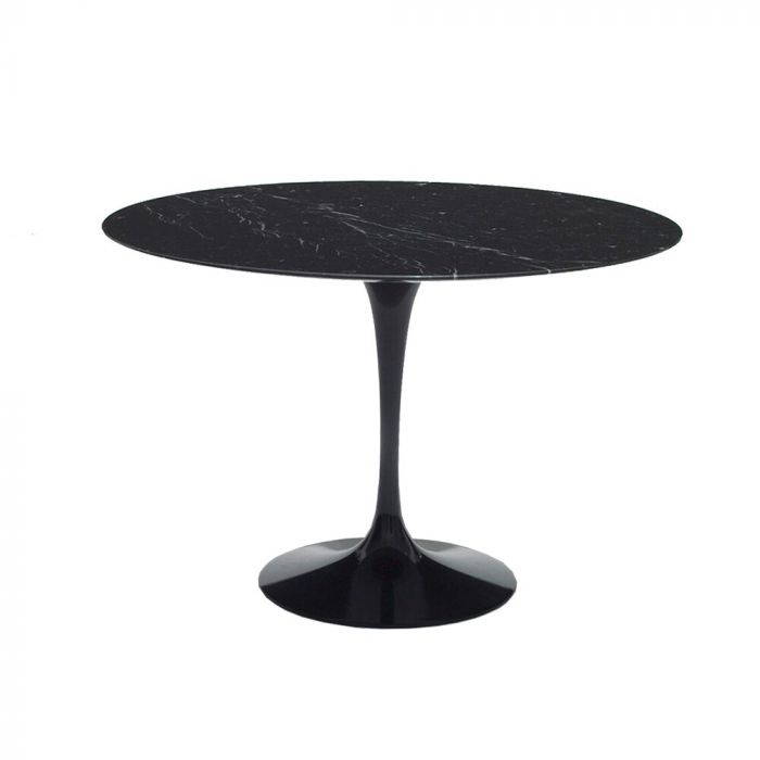 Knoll Saarinen Tulip Oval Side Table