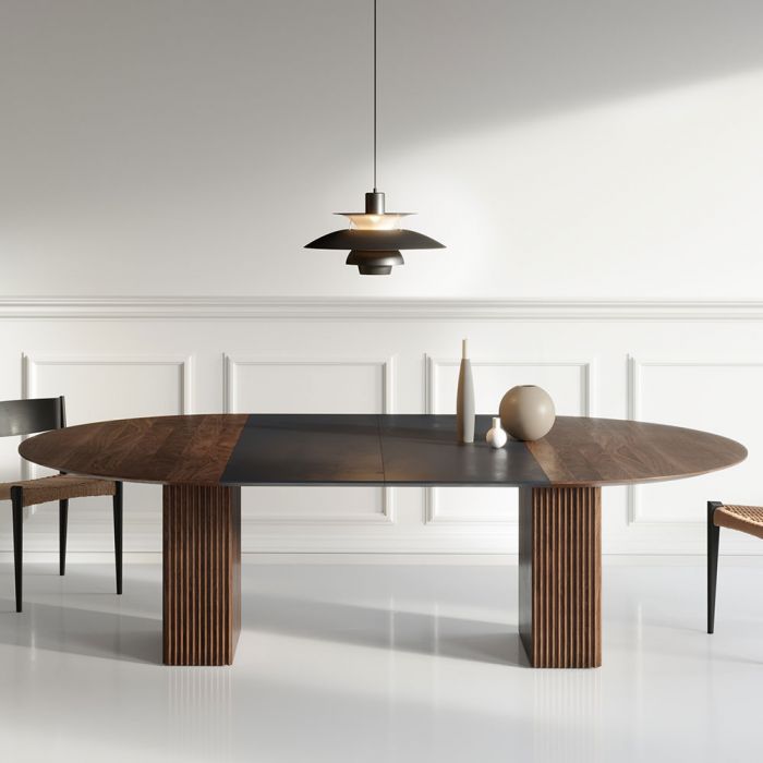 Round table clearance with extension
