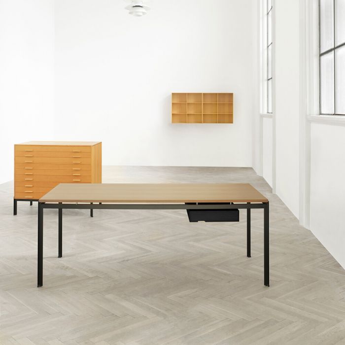 Carl Hansen PK52 Professor Desk