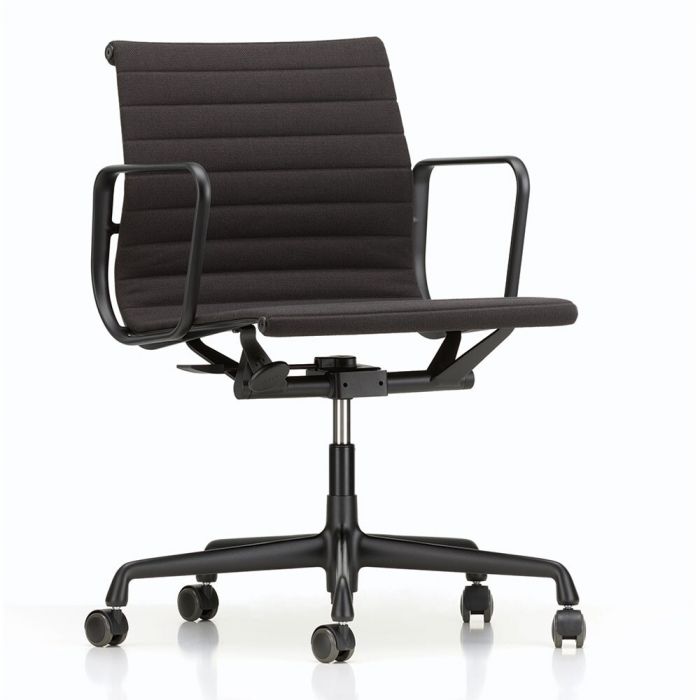 Vitra EA117 Aluminium Group Eames Chair