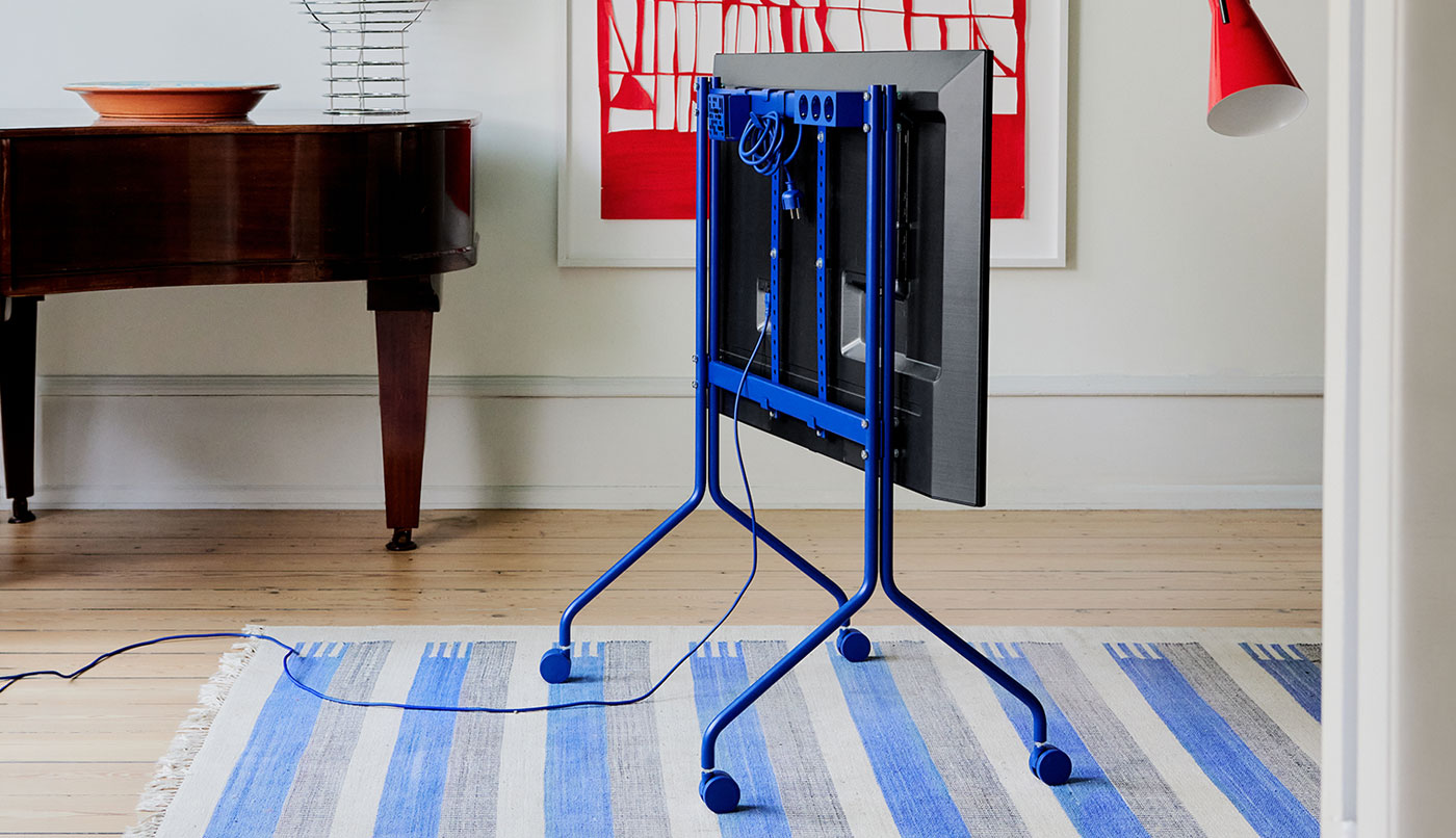 Why Freestanding TV Stands Are Slowly Replacing Media Units