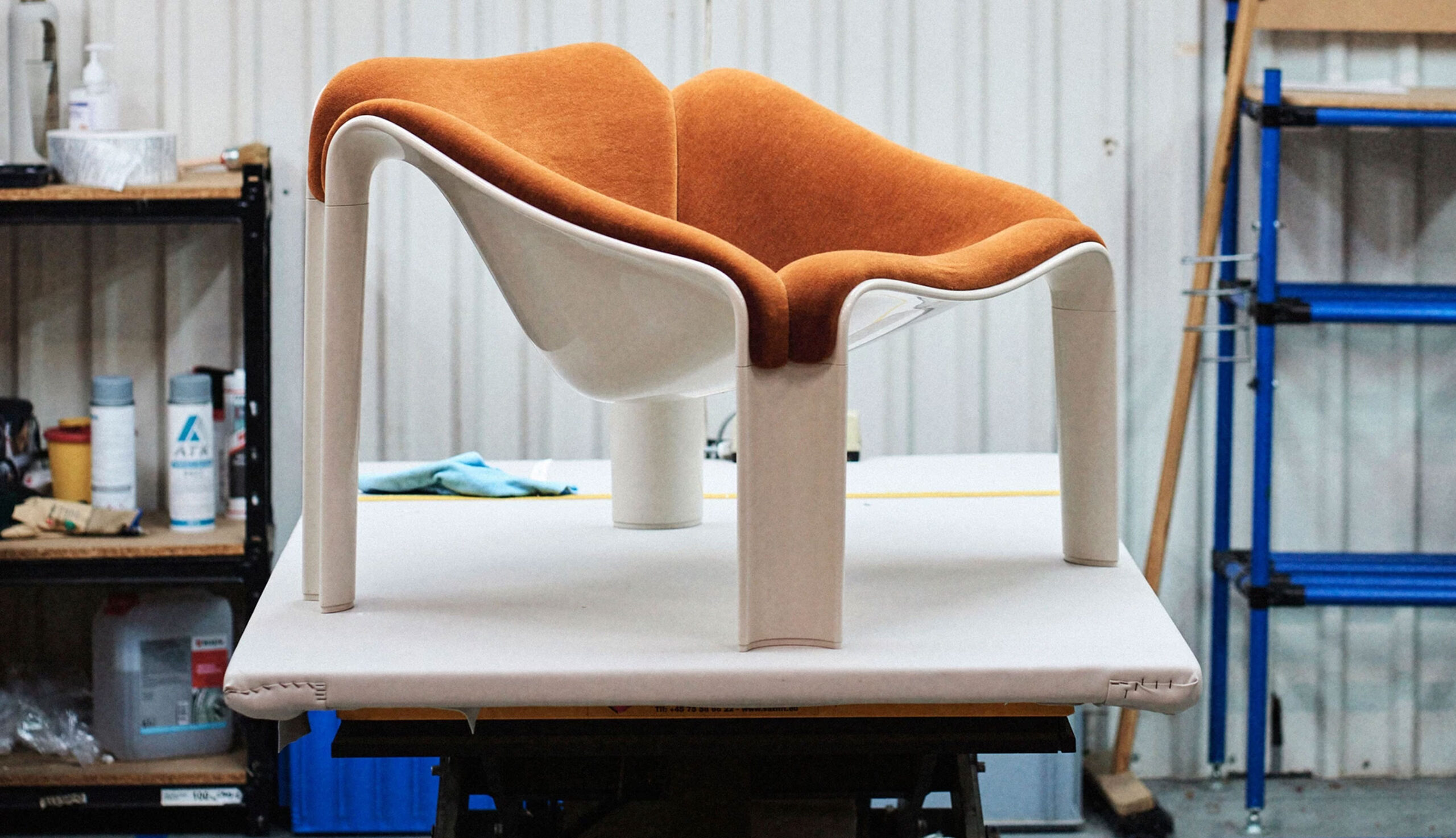How the GUBI F300 lounge chair is made
